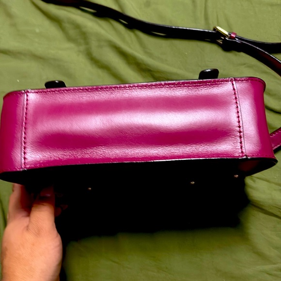 Kate Spade Essex Scout Crossbody Messenger Genuine Leather Bag - Picture 3 of 7